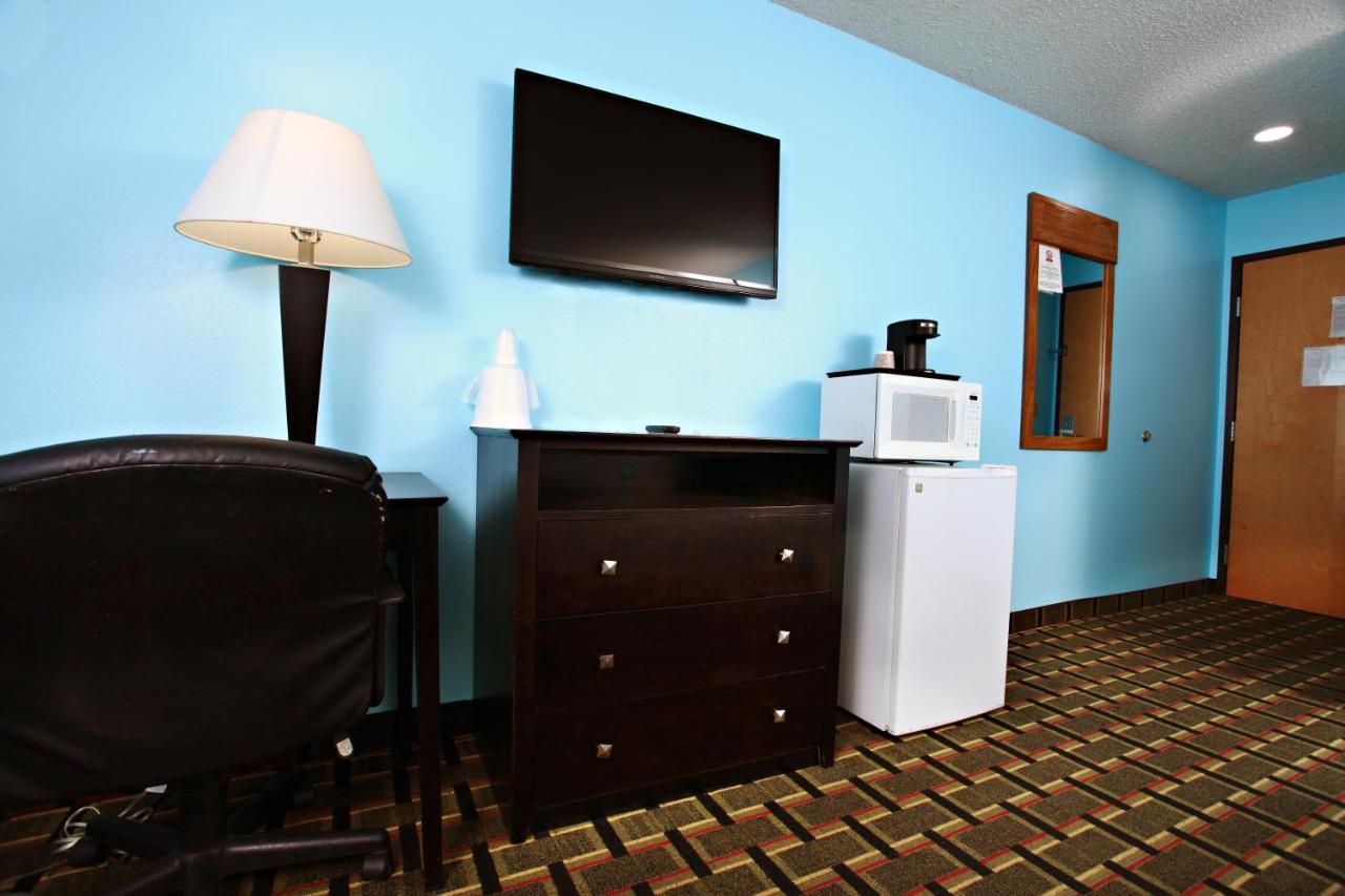 Coratel Inn & Suites By Jasper Newton Exterior foto